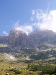 Dolomitas de Brenta. Valle de Ambiez Dolomitas de Brenta. Valle de Ambiez