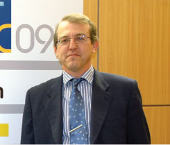 Guillermo Martínez, secretario general de Eticom